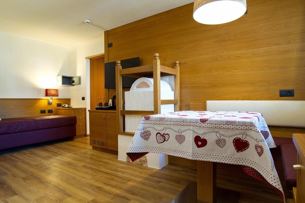 Hotel Cirelle Suite & Spa 卡纳泽伊 外观 照片